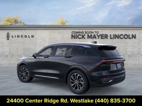 New 2026 Lincoln Nautilus Premier image 4