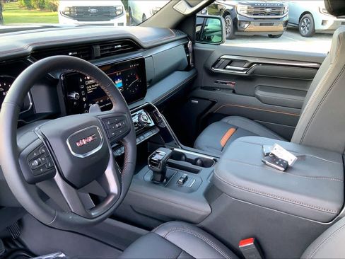 Used 2026 GMC Sierra 1500 AT4 w/ AT4 Premium Package AWD/4WD image 16