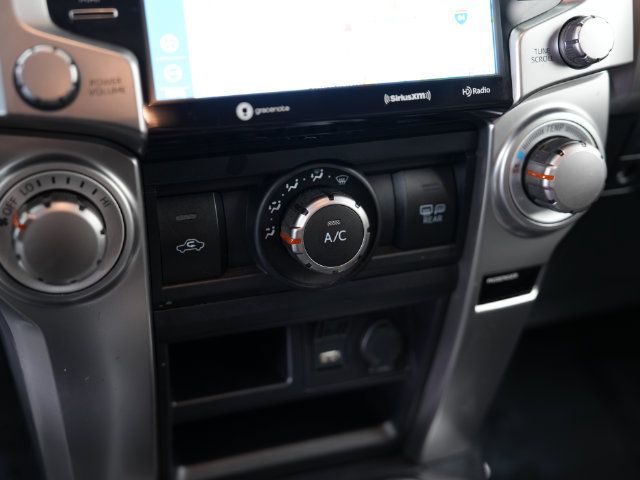 Used 2021 Toyota 4Runner SR5 Premium w/ Moonroof Package AWD/4WD image 18