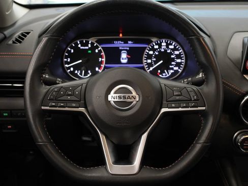 Used 2022 Nissan Sentra SR w/ Midnight Edition FWD image 17
