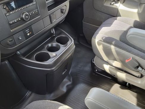 Used 2018 Chevrolet Express 2500 w/ Driver Convenience Package image 9