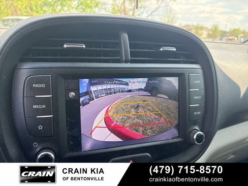 Used 2022 Kia Soul LX FWD image 19