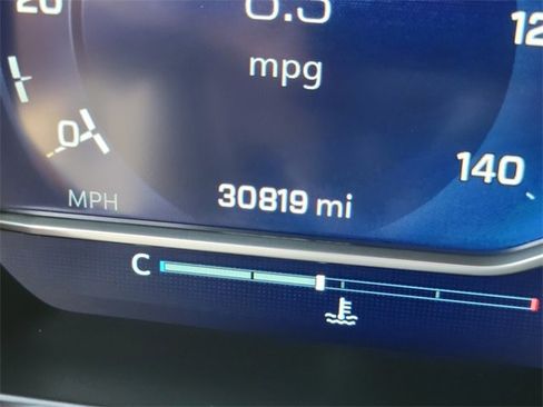 Used 2022 Chevrolet Silverado 1500 LTZ w/ LTZ Premium Package image 32