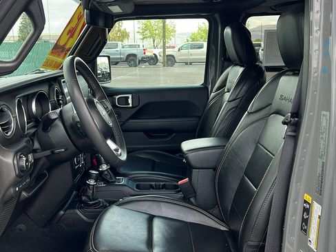 Used 2023 Jeep Wrangler Unlimited Sahara AWD/4WD image 30