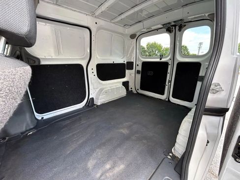 Used 2017 Nissan NV200 S w/ Back Door Glass Package image 21