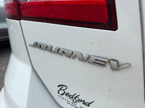 Used 2017 Dodge Journey SE w/ Flexible Seating Group FWD image 11