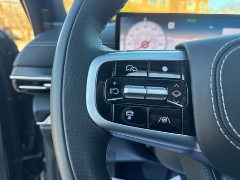 Certified 2025 Genesis GV80 3.5T image 13