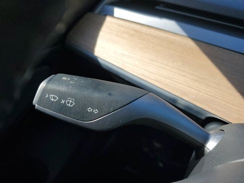 Used 2018 Tesla Model 3 Long Range image 23