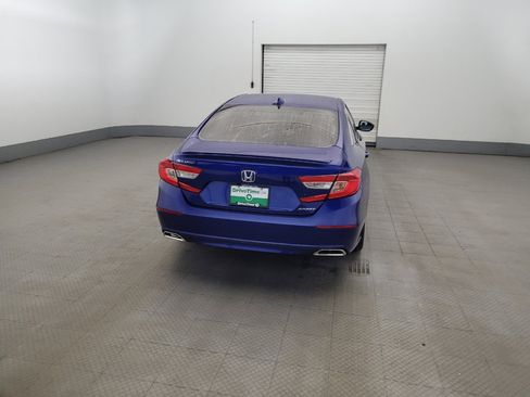 Used 2018 Honda Accord Sport image 7