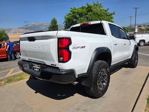 Used 2024 Chevrolet Colorado ZR2 w/ ZR2 Convenience Package III AWD/4WD image 5