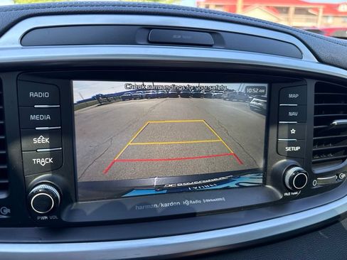 Used 2019 Kia Sorento EX w/ EX Touring Package FWD image 8