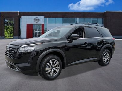 New 2026 Nissan Pathfinder SL w/ Cargo Package