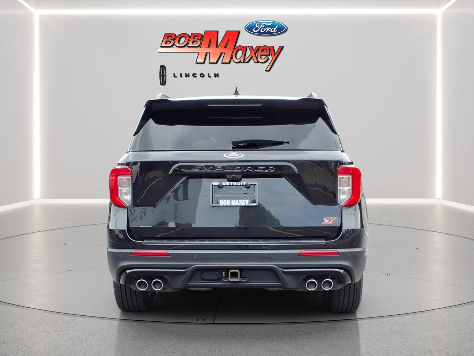Used 2023 Ford Explorer ST AWD/4WD image 5