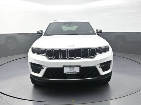 Used 2026 Jeep Grand Cherokee Laredo X AWD/4WD image 4