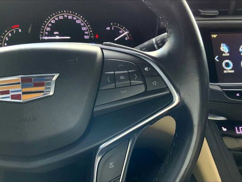 Used 2018 Cadillac XT5 Luxury w/ Driver Awareness Package image 46