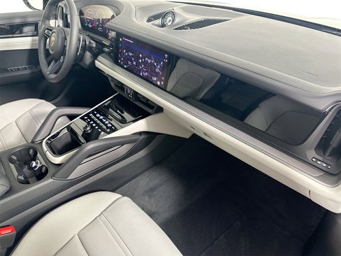 New 2026 Porsche Cayenne E-Hybrid Coupe image 29