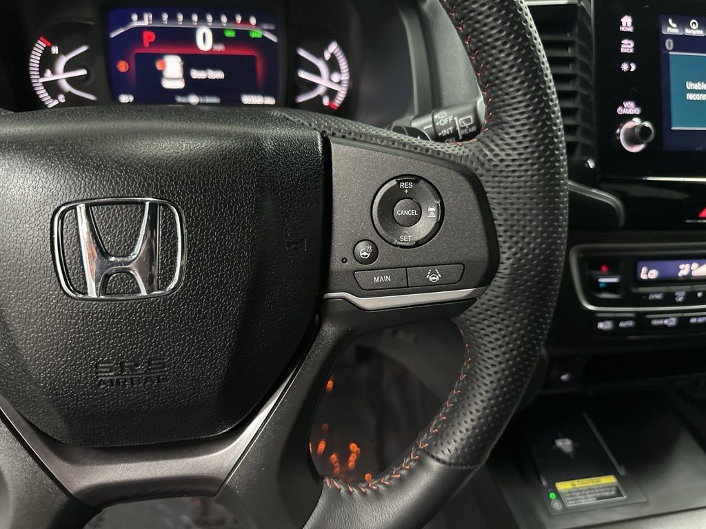 Used 2025 Honda Passport TrailSport image 16