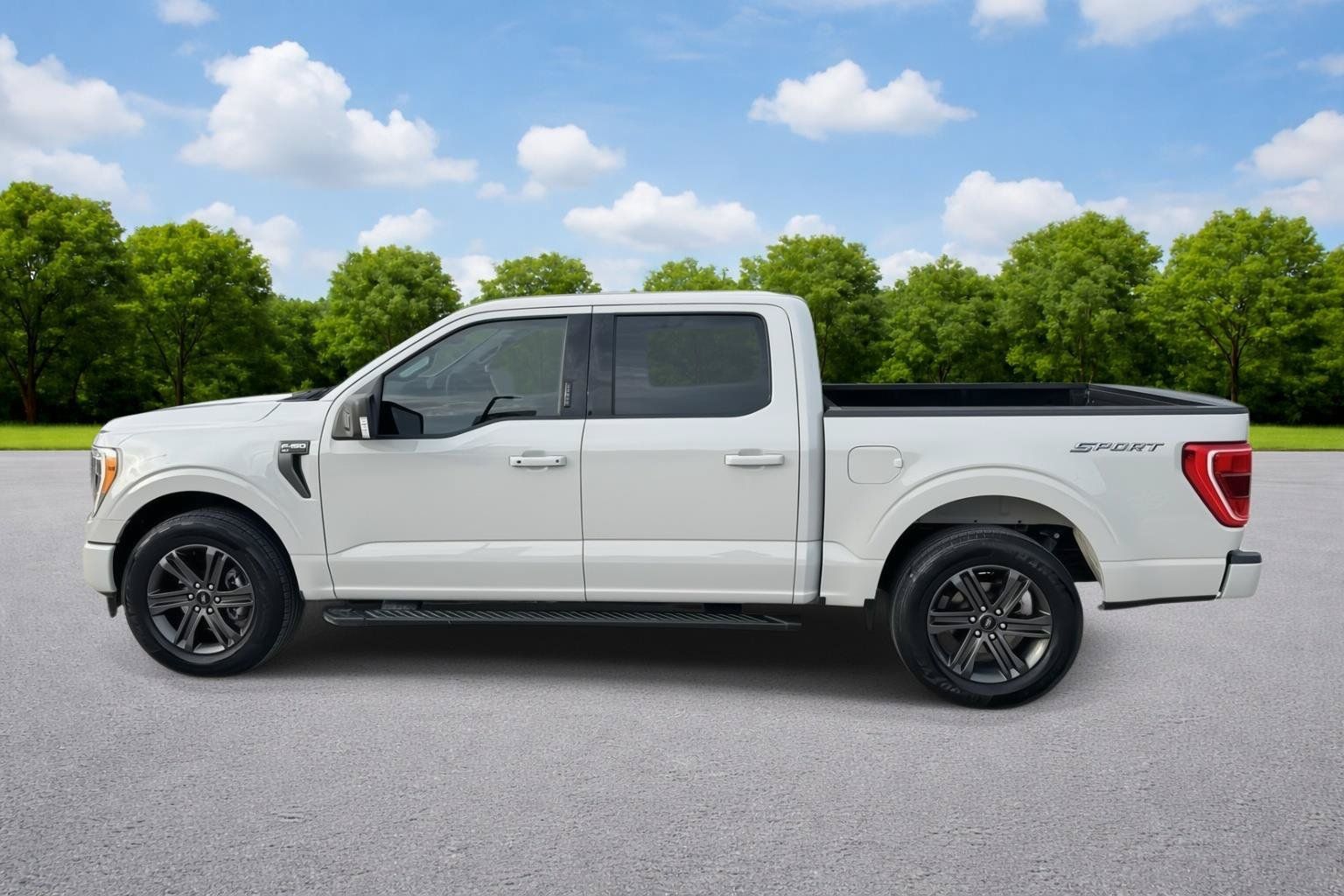Used 2023 Ford F150 XLT w/ Equipment Group 302A High RWD image 5