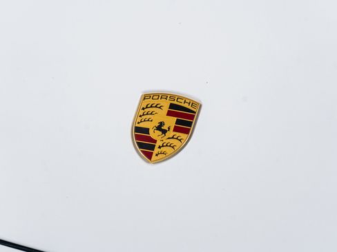 Used 2024 Porsche Taycan 4S w/ Premium Package image 40