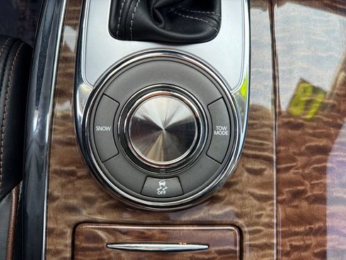 Used 2018 Nissan Armada SL w/ Premium Package RWD image 33