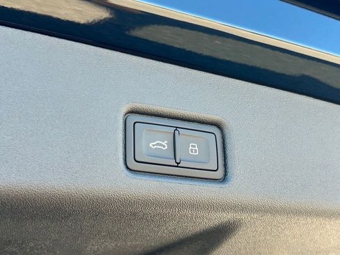 New 2026 Audi SQ5 Prestige AWD/4WD image 54