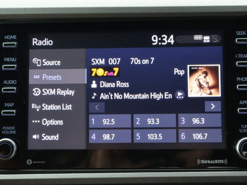 Used 2022 Toyota Tacoma TRD Sport w/ Technology Package image 15