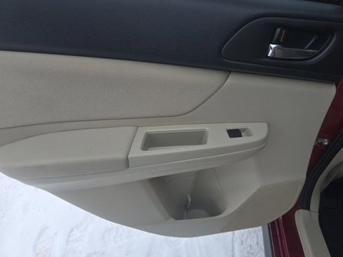 Used 2014 Subaru Crosstrek 2.0i Premium w/ Moonroof Package image 21