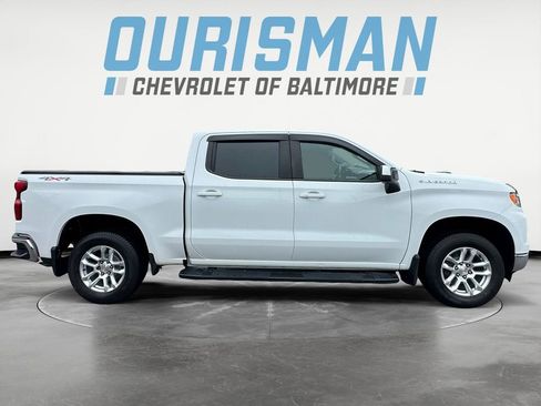 Used 2023 Chevrolet Silverado 1500 LT AWD/4WD image 7