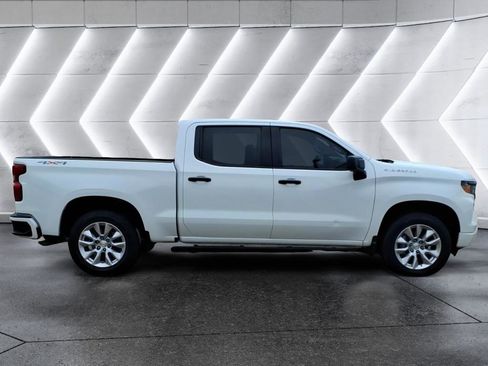Used 2024 Chevrolet Silverado 1500 Custom image 6