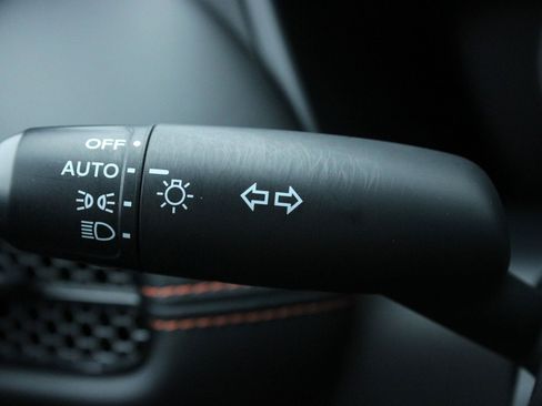 Used 2025 Honda HR-V Sport image 32