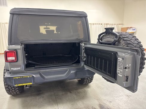 Used 2020 Jeep Wrangler Unlimited Sport S image 25