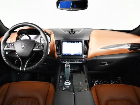 Used 2021 Maserati Levante image 54