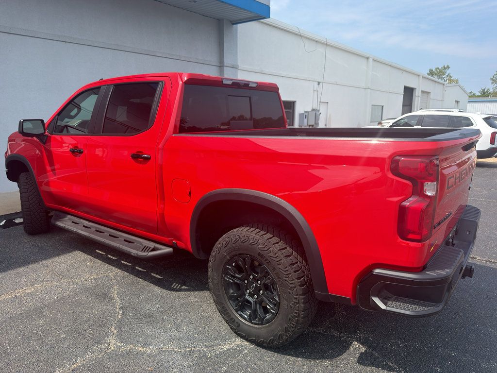 Used 2024 Chevrolet Silverado 1500 ZR2 w/ LPO, Dark Essentials Package AWD/4WD image 9