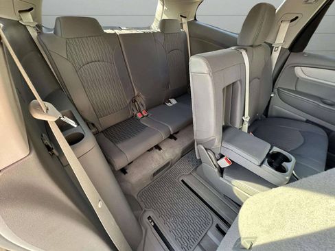 Used 2016 Chevrolet Traverse LS FWD image 31