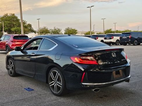 Used 2016 Honda Accord Touring image 7