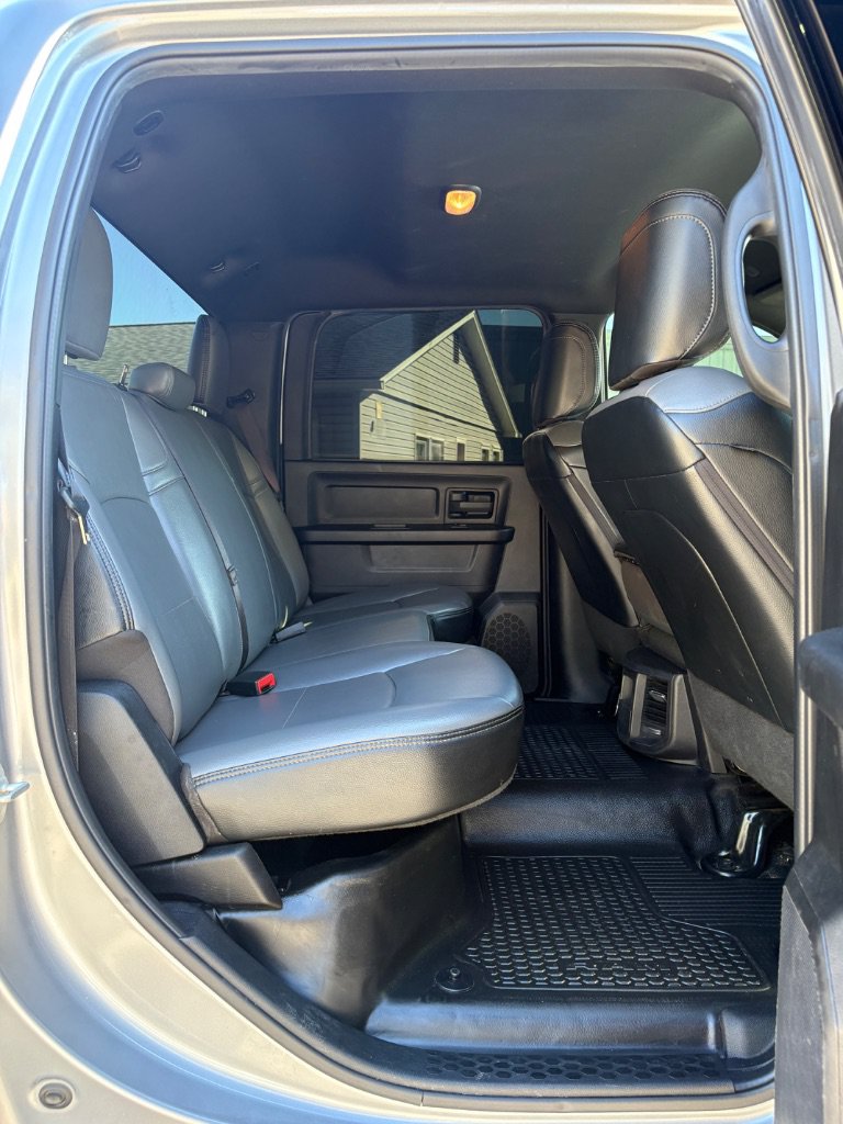 Used 2024 RAM 2500 Tradesman w/ Chrome Appearance Group AWD/4WD image 24