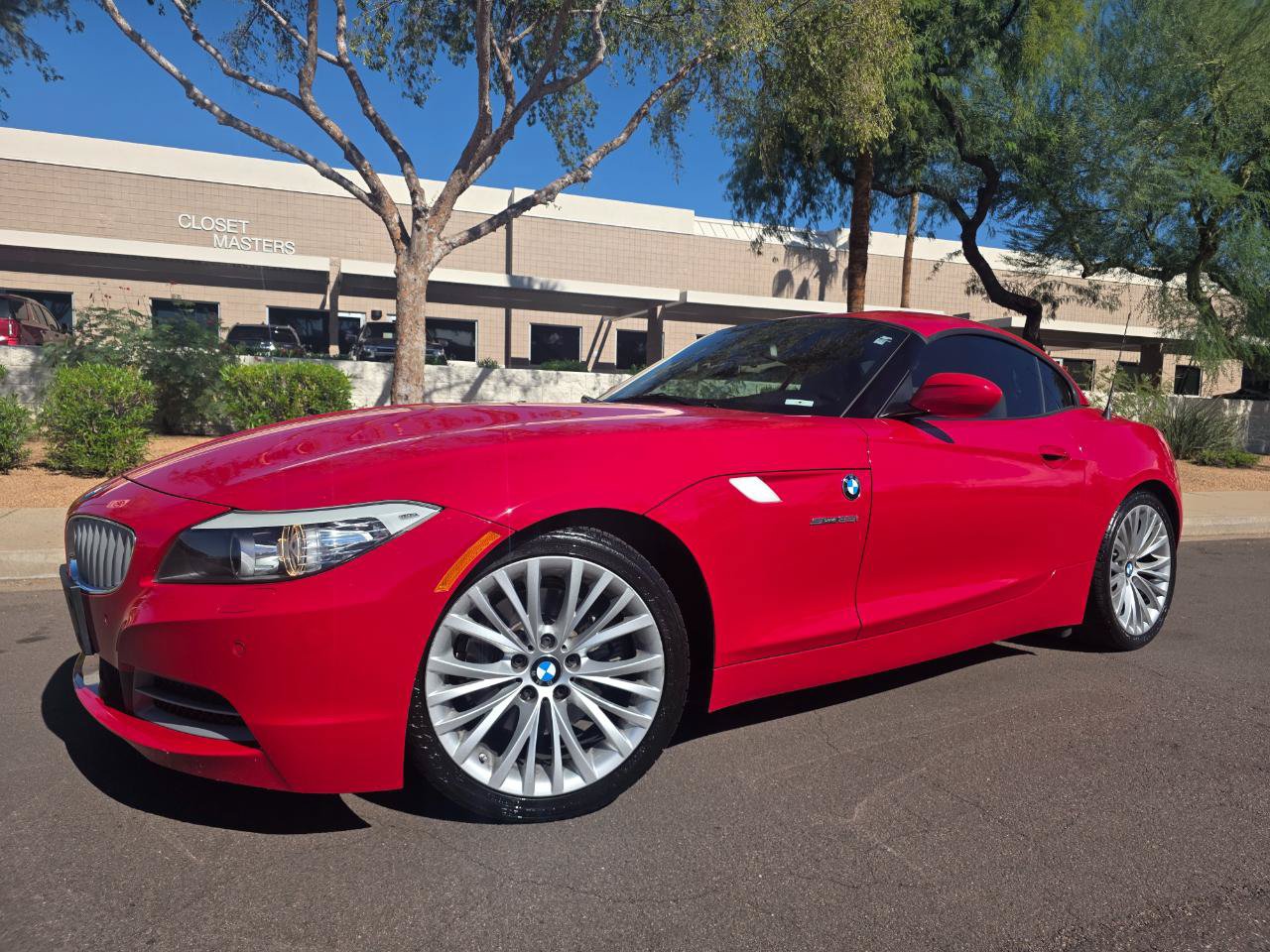Used 2010 BMW Z4 sDrive35i RWD image 2