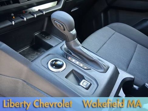 Used 2023 Chevrolet Colorado W/T AWD/4WD image 17