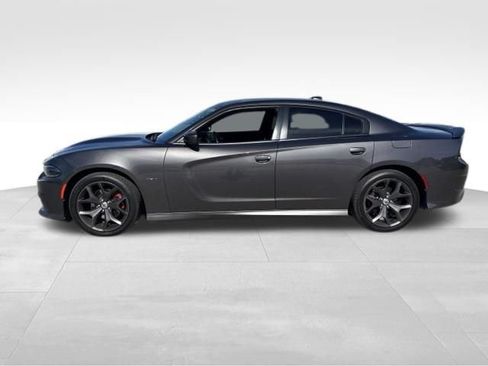 Used 2019 Dodge Charger R/T RWD image 2
