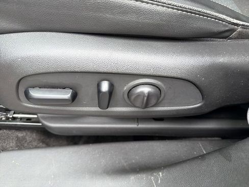 Used 2022 Buick Encore GX Preferred w/ Cold Weather Comfort Package AWD/4WD image 16