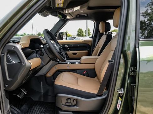 New 2026 Land Rover Defender 110 X AWD/4WD image 4