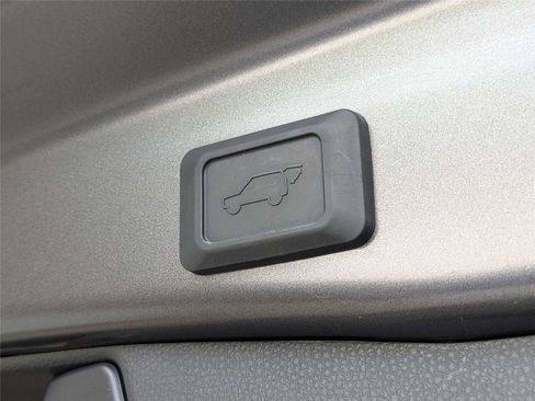 Used 2024 Toyota RAV4 XLE Premium FWD image 11