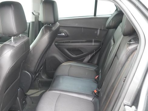 Used 2018 Chevrolet Trax LT w/ LT Convenience Package AWD/4WD image 25