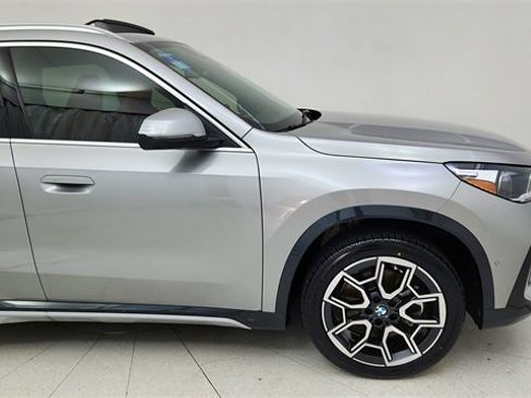 Used 2025 BMW X1 xDrive28i image 7