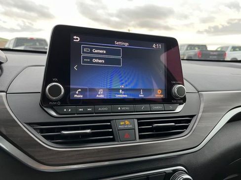 Used 2024 Nissan Altima 2.5 SV image 43