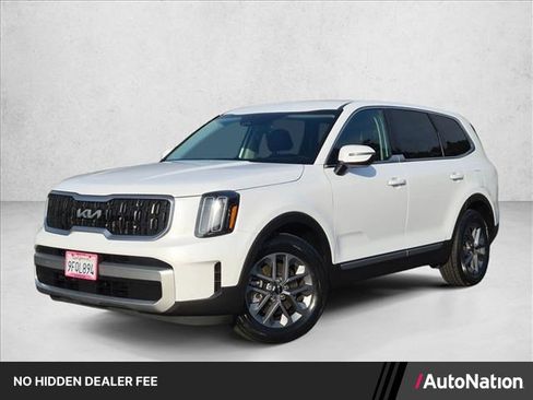 Used 2023 Kia Telluride LX AWD/4WD image 1