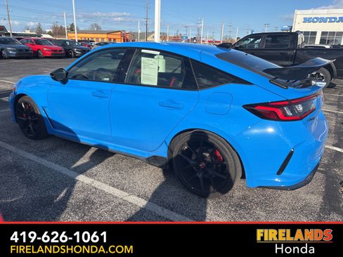 Used 2025 Honda Civic Type R image 2