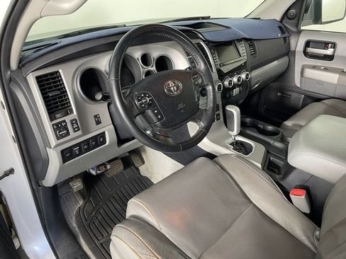 Used 2008 Toyota Sequoia Platinum AWD/4WD image 3
