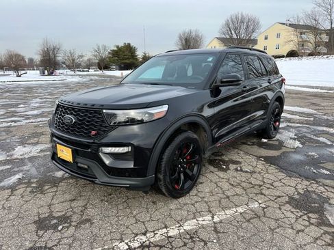 Used 2023 Ford Explorer ST w/ Equipment Group 401A image 5