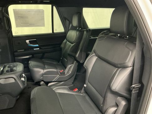 New 2027 Ford Expedition Max Platinum AWD/4WD image 31